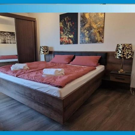 Hafenperle Ferienwohnung Am Alten Stadthafen In Oldenburg - Zentrale City Lage Eksteriør bilde